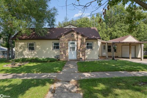 812 N 10th St, Clear Lake, IA, 50428-1541 | Card Image