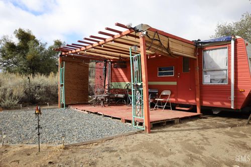 17401 Mountain Climber Way, Tehachapi, CA, 93561-6377 | Card Image