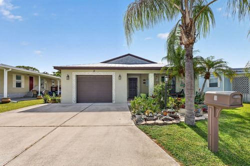 11 Flamenco Way, Port St Lucie, FL, 34952-8535 | Card Image