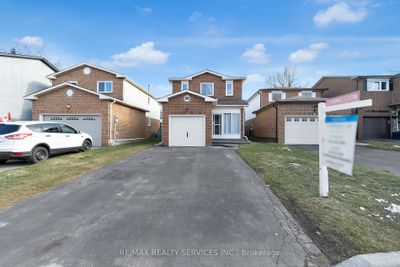 58 Ferri Cres, House other with 3 bedrooms, 2 bathrooms and 3 parking in Brampton ON | Image 1