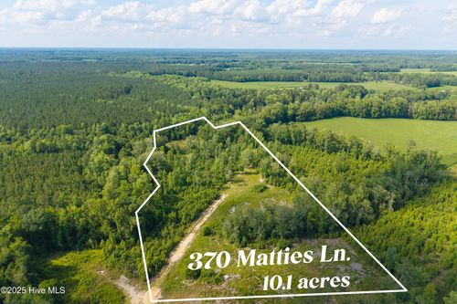 370 Matties Ln, New Bern, NC, 28562-5335 | Card Image