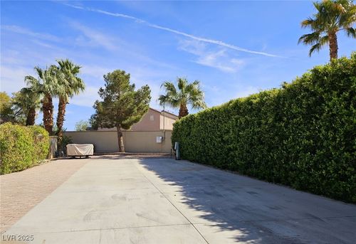 209-8175 Arville St, Las Vegas, NV, 89139-7111 | Card Image