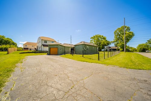 922 Alhambra Dr, Anderson, IN, 46012-4221 | Card Image