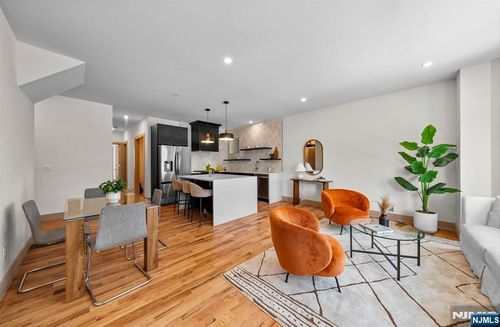 221 Clerk St, Jersey City, NJ, 07305-4426 | Card Image