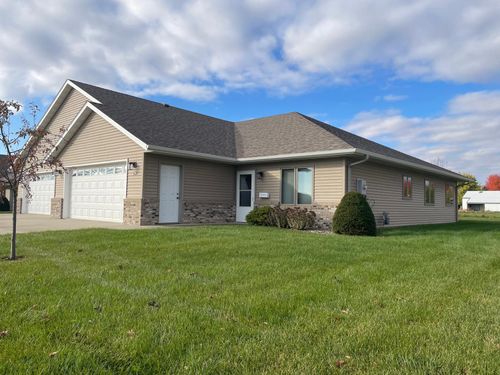 109 Brittany Way Se, Grand Meadow, MN, 55936-1443 | Card Image