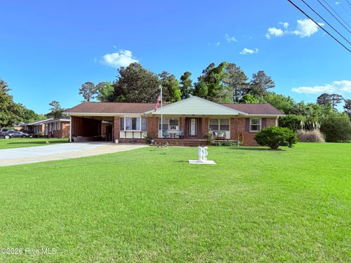 102 Yorkshire Dr, Jacksonville, NC, 28546-8444 | Card Image