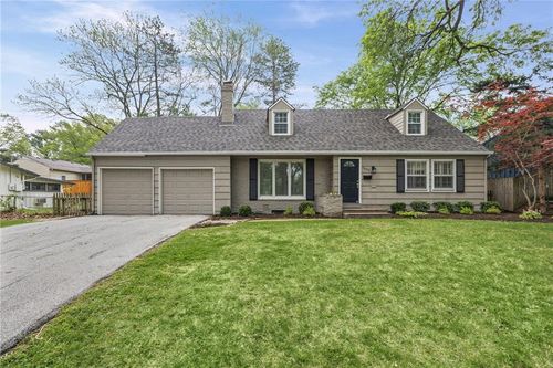 7633 Tomahawk Rd, Prairie Village, KS, 66208-4661 | Card Image