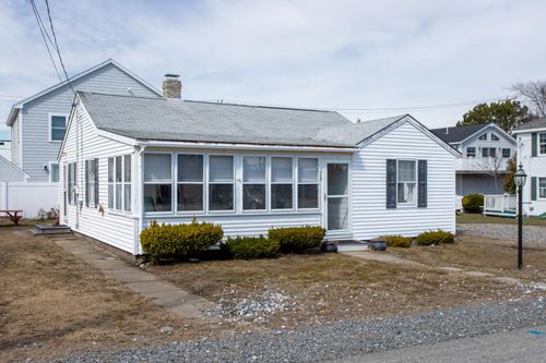 308 Atlantic Ave, Seabrook, NH, 03874-4909 | Card Image