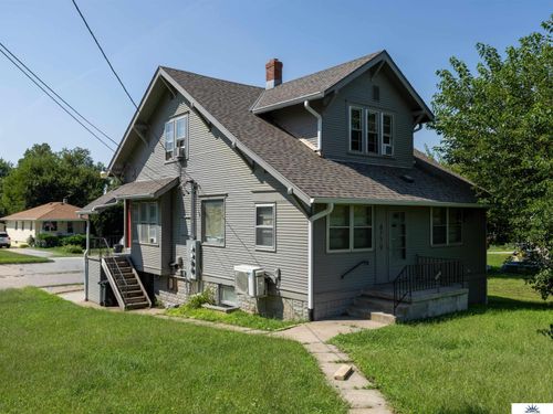 6779 Military Ave, Omaha, NE, 68104-2595 | Card Image