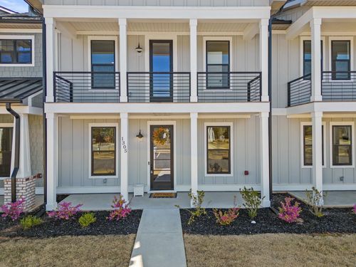 1305 S Pinot Rd, Duncan, SC, 29334-7502 | Card Image