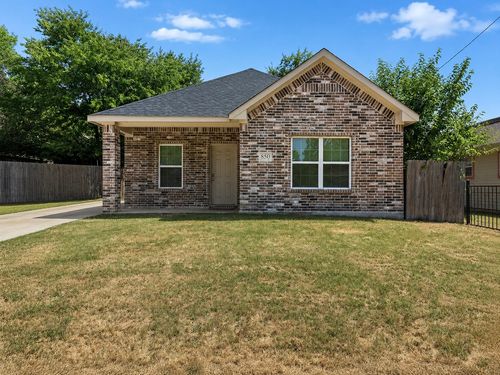 850 E Harvey Ave, Fort Worth, TX, 76104-6558 | Card Image
