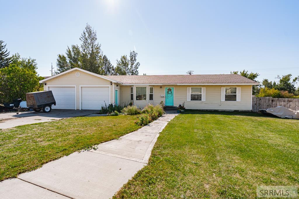 Main St, Saint Anthony, ID 83445