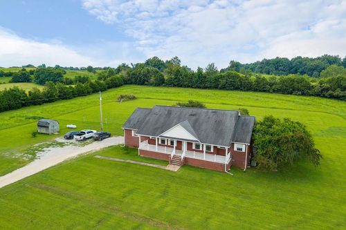 2110 Almyra Rd, Sparta, TN, 38583-5168 | Card Image