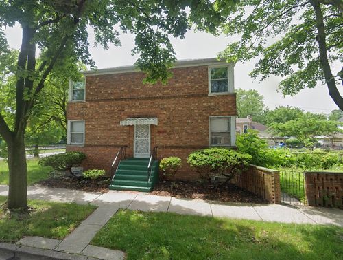 8900 S Dauphin Ave, CHICAGO, IL, 60619-6922 | Card Image