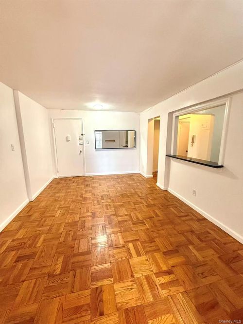 apt-2a-74 43rd Ave, Elmhurst, NY, 11373-1887 | Card Image