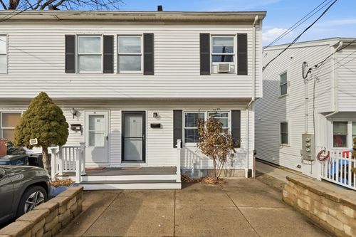 19 Delford, Boston, MA, 02131 | Card Image