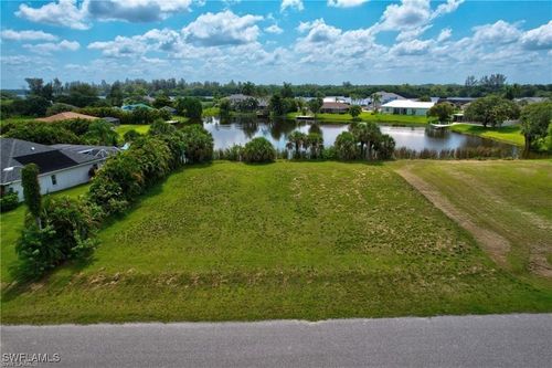 17091 Waters Edge Cir, NORTH FORT MYERS, FL, 33917-3888 | Card Image