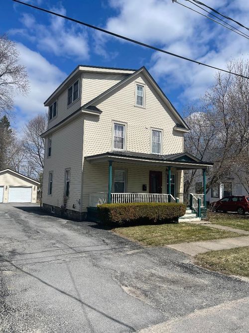 9 Jones St, Malone, NY, 12953-2213 | Card Image