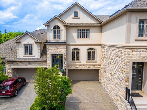 34-2400 Neyagawa Blvd, Oakville, ON, L6H7P5 | Card Image