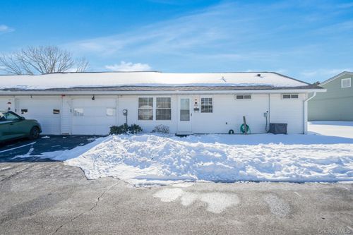 unit-a-430 Falmouth Ct, Ridge, NY, 11961-8064 | Card Image