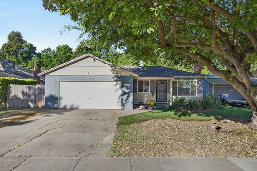 6748 Golf View Dr, Sacramento, CA, 95822-3920 | Card Image