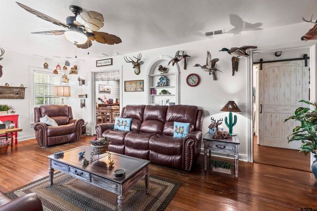 815 E Mcdonald St, House other with 2 bedrooms, 1 bathrooms and null parking in Mineola TX | Image 6