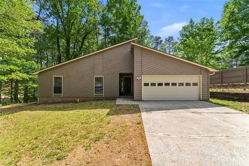 1207 Woodstream Cir Nw, Acworth, GA, 30102-6353 | Card Image