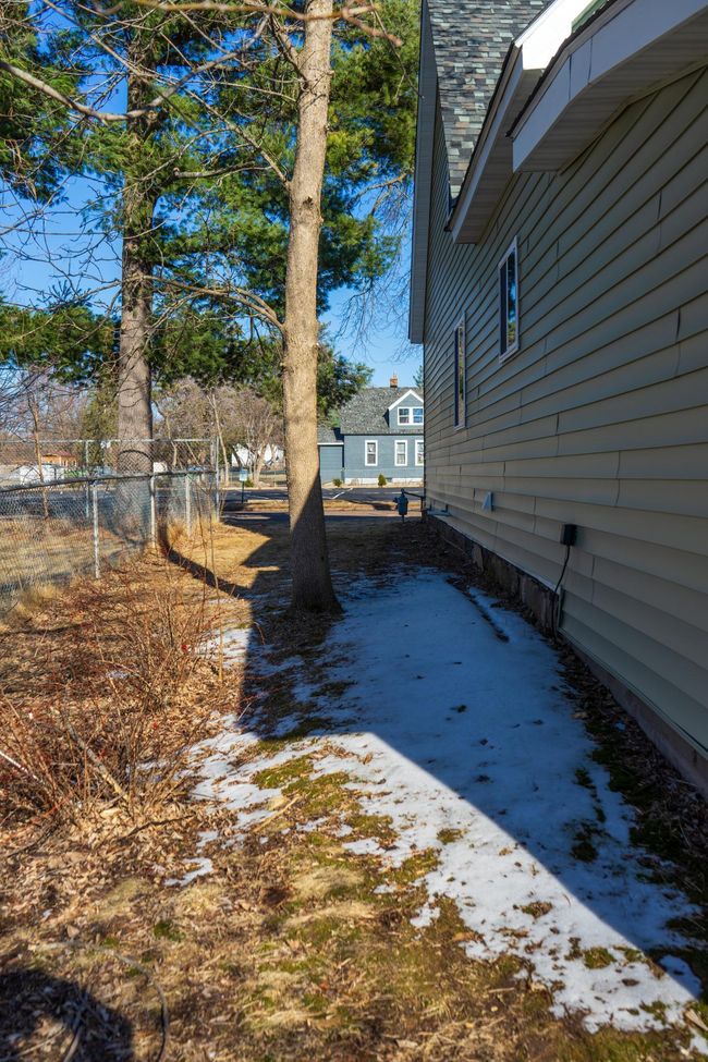 North side of the home | Image 64