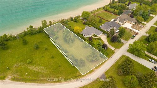 4262 Bluepoint Dr, Town Of Plympton Wyoming, ON, N0N1J6 | Card Image