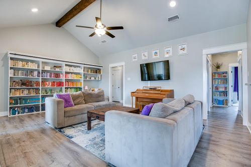 1006 Gregory Dr, San Angelo, TX, 76905-8776 | Card Image