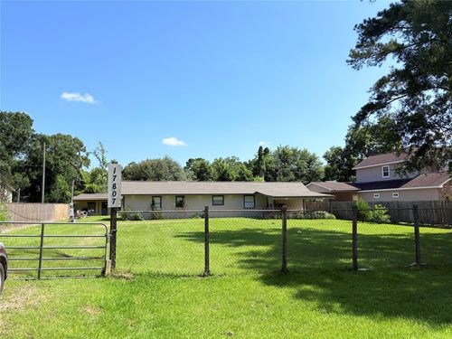 17807 Dean Ct, Conroe, TX, 77302-6911 | Card Image