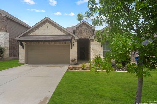 7659 Pecos Rdg, Boerne, TX, 78015-5143 | Card Image