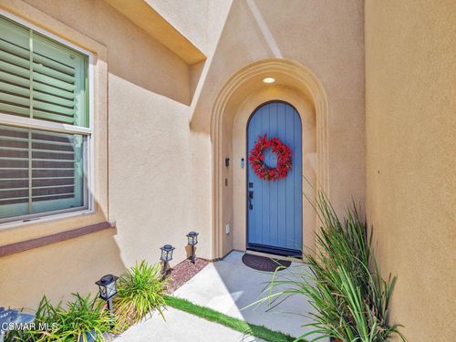 27636 Camellia Dr, Saugus, CA, 91350-5756 | Card Image