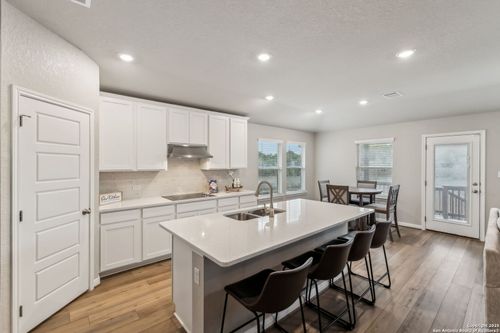 320 Shelton Pass, Cibolo, TX, 78108-0168 | Card Image