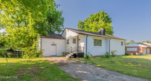 3808 Nathaniel Rd, Knoxville, TN, 37918-3443 | Card Image