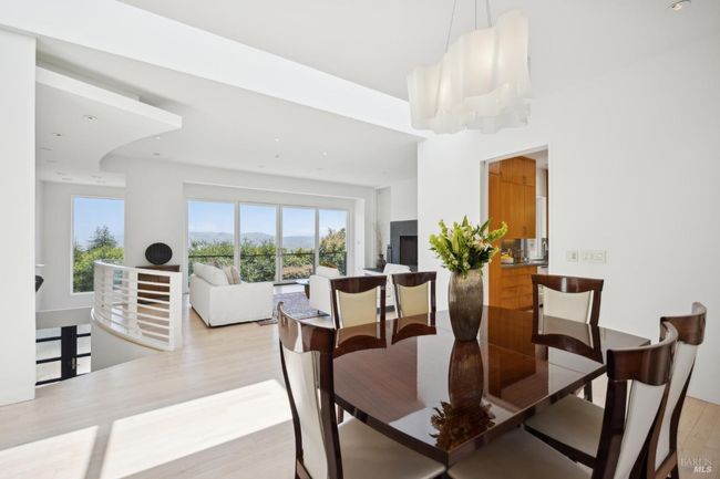 325 Via La Cumbre, House other with 3 bedrooms, 4 bathrooms and 4 parking in Greenbrae CA | Image 9