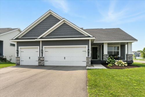 2804 Trinity Dr, Shakopee, MN, 55379-3205 | Card Image