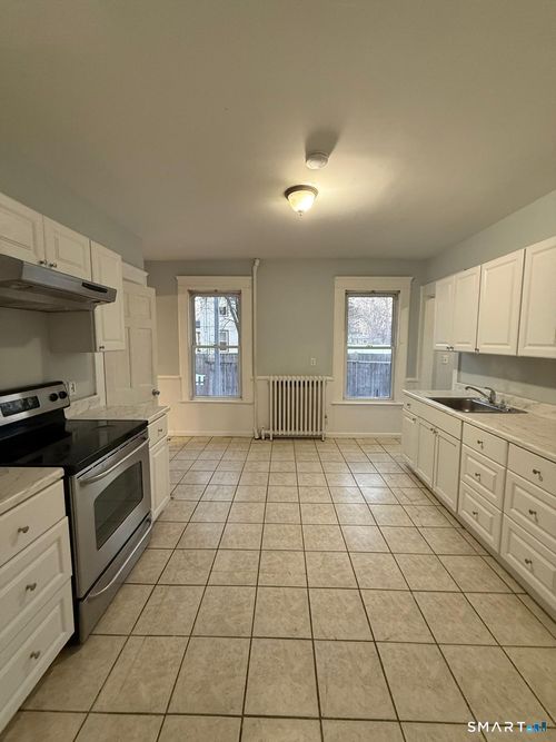 1-256 Center St, West Haven, CT, 06516-4404 | Card Image