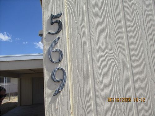 569 Harbor Dr, Bullhead City, AZ, 86442-5463 | Card Image