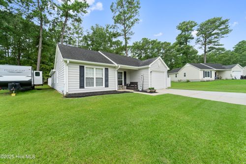 529 Shadowridge Rd, Jacksonville, NC, 28546-7877 | Card Image