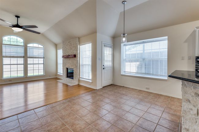 6717 Candlecreek Ln, House other with 4 bedrooms, 2 bathrooms and null parking in Plano TX | Image 11