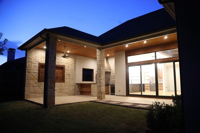 View of patio / terrace featuring ceiling fan | Image 37