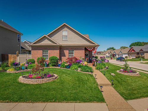 15508 Shakespeare Dr, Evansville, IN, 47725-7862 | Card Image