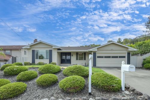 9 Germaine Place, Novato, CA, 94949 | Card Image