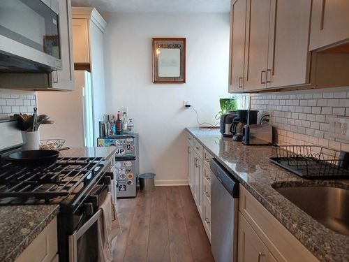 21-10 Jamaicaway, Boston, MA, 02130-1013 | Card Image