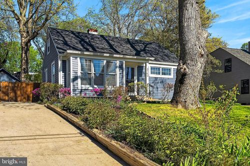 3142 Holloway Rd, FALLS CHURCH, VA, 22042-4206 | Card Image