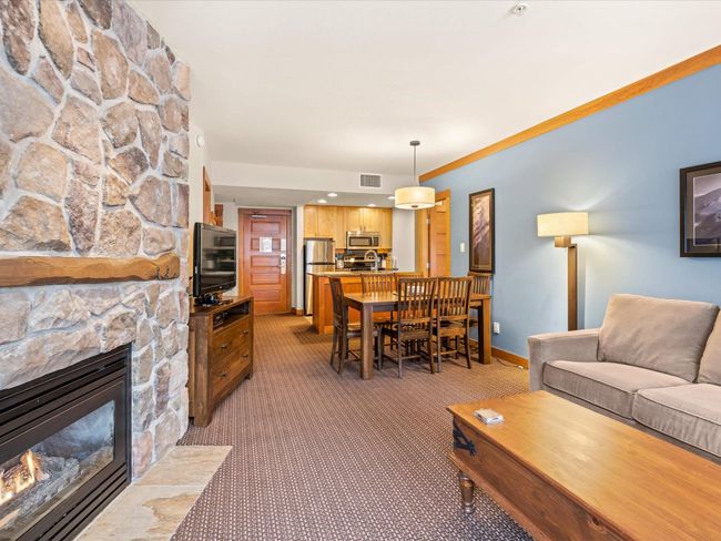 324B - 2036 London Lane, Condo with 2 bedrooms, 2 bathrooms and 1 parking in Whistler BC | Image 10