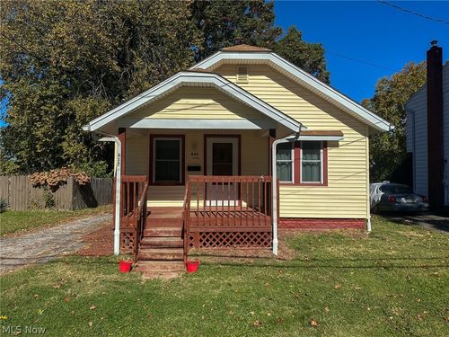 437 Keenan Ave, Cuyahoga Falls, OH, 44221-2227 | Card Image