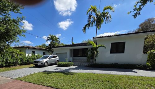1015 Pizarro St, Coral Gables, FL, 33134-2583 | Card Image
