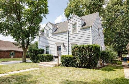 814 S Grand Avenue, Waukesha, WI, 53186 | Card Image